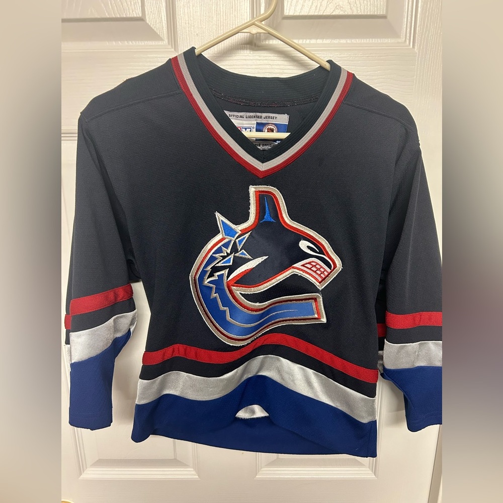 Vintage Vancouver Canucks Orca Jersey